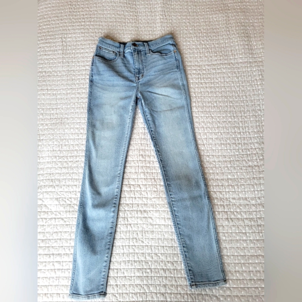 Size 26 Madewell Roadtripper Skinny Jeans. Amazing Condition.